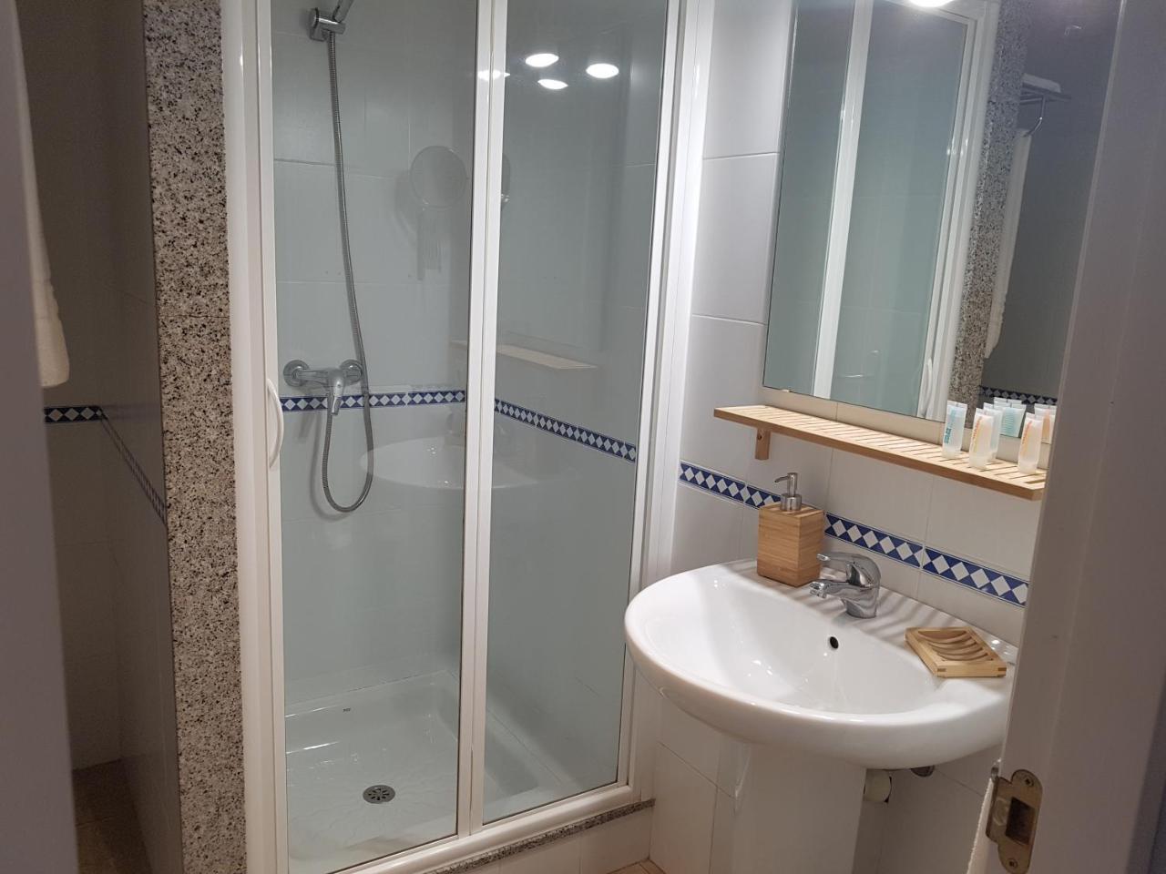 Hostal De L'Aigua Sant Llorenc de la Muga ภายนอก รูปภาพ